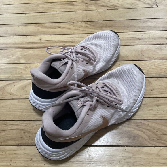 Nike Revolution Running Sneakers Pink Womens 10 Barely Rose Athletic Gym Workout - Picture 16 of 16